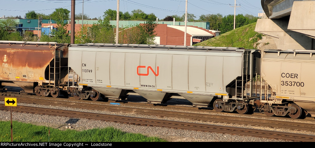 CN 113749